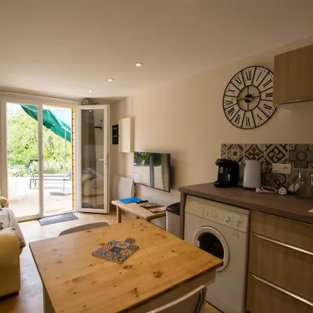 Vakantiehuis Chez Flo Et Guillaume Saint-Andre-d'Allas